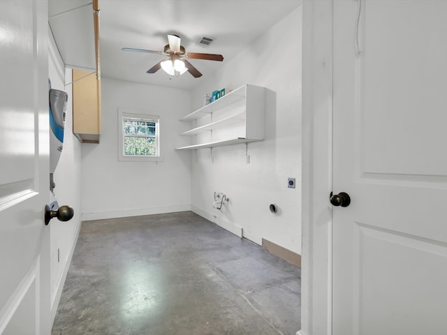 clothes washing area featuring electric dryer hookup, ceiling fan, and gas dryer hookup