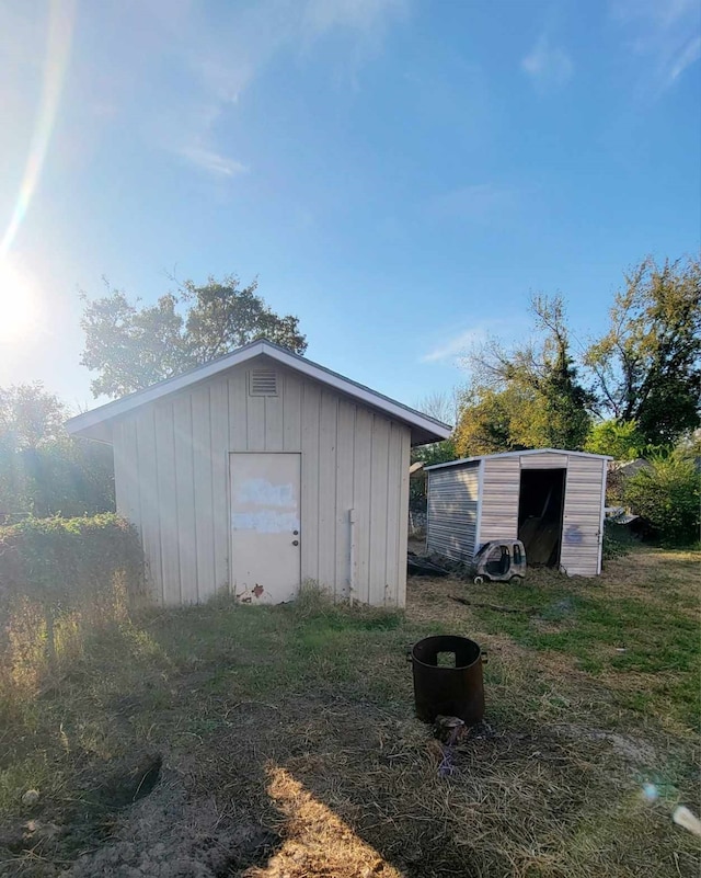 view of outdoor structure