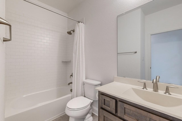 full bathroom featuring vanity, toilet, and shower / bath combo with shower curtain