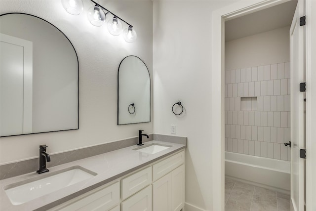 505 Aermotor Loop, Weatherford, TX 76085 - full bath with double vanity and shower / washtub combination