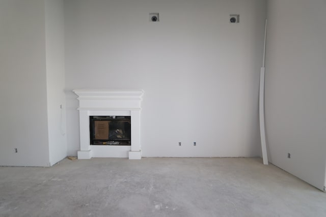 view of unfurnished living room