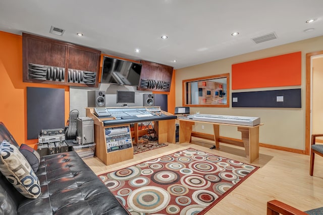 kitchen with light hardwood / wood-style floors