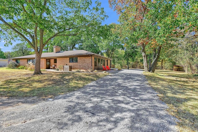 view of front of house with a front yard