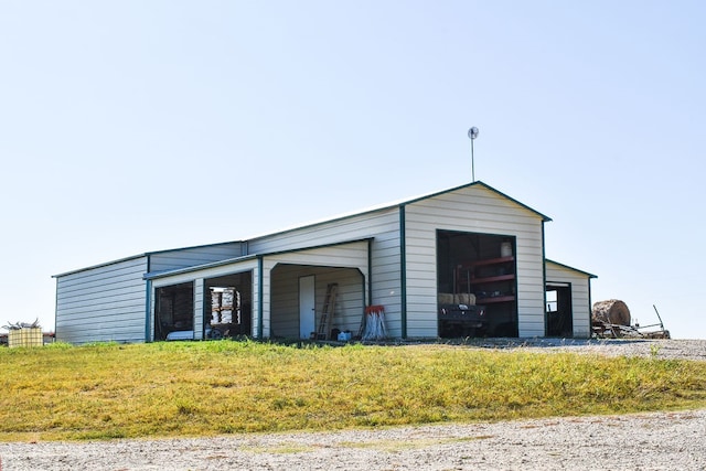 view of outdoor structure