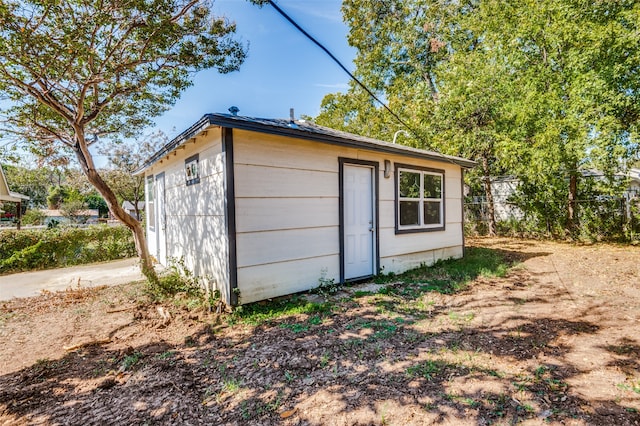 view of outbuilding