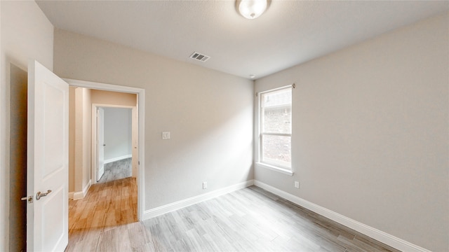 empty room featuring light hardwood / wood-style flooring