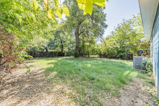 view of yard featuring central AC