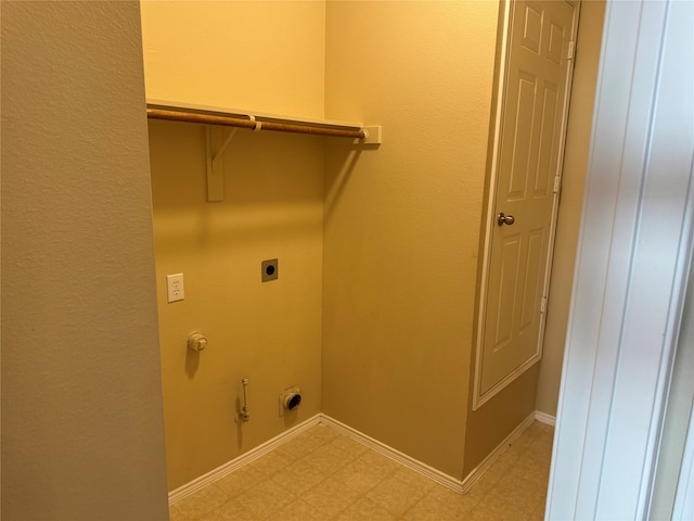 laundry area featuring gas dryer hookup and hookup for an electric dryer