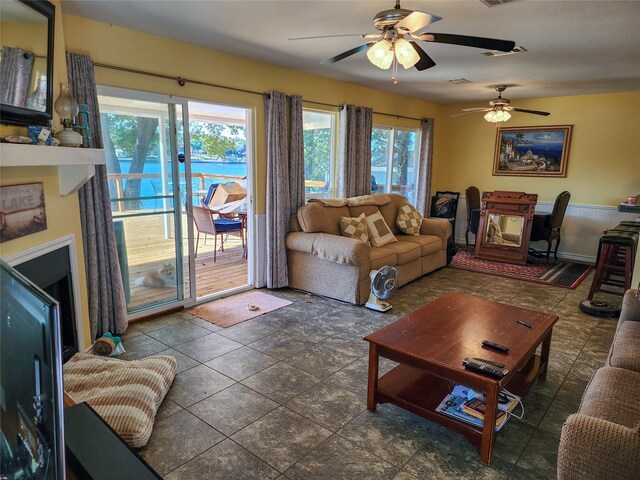 living room featuring ceiling fan