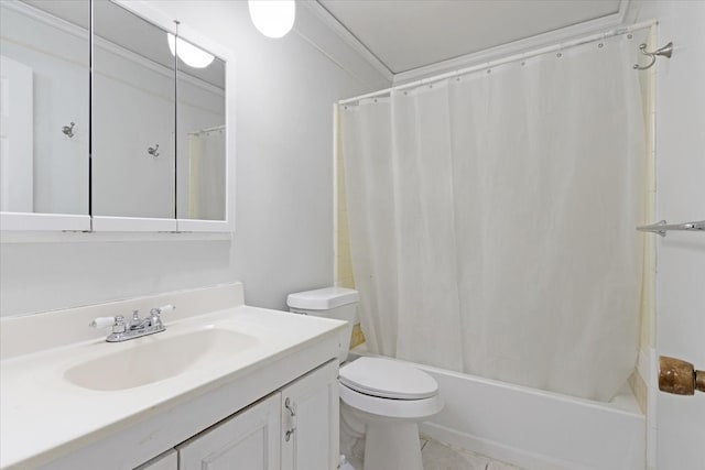 full bathroom with vanity, toilet, crown molding, and shower / tub combo with curtain