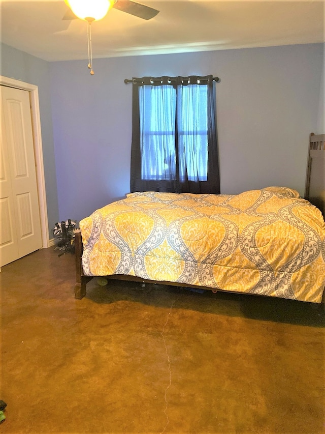 unfurnished bedroom with carpet floors, a closet, and ceiling fan