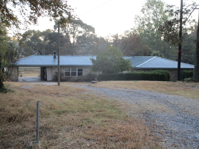 493 Lakeview Dr, Doyline, LA 71023 - view of yard featuring driveway and a carport