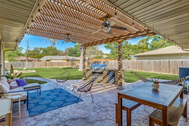 view of patio with ceiling fan