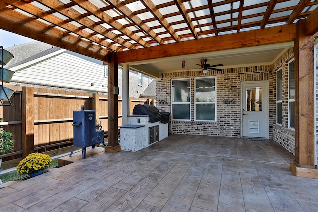 view of patio with a pergola and ceiling fan