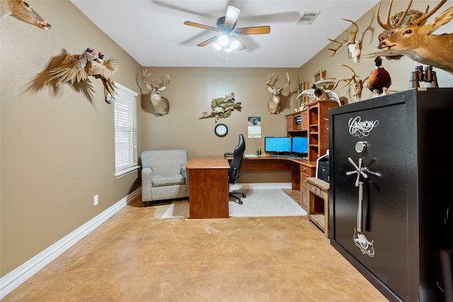 foyer entrance featuring concrete flooring