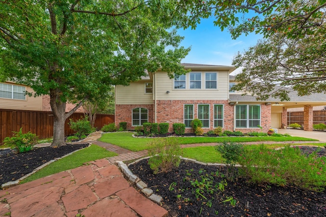 view of front of house featuring a front yard