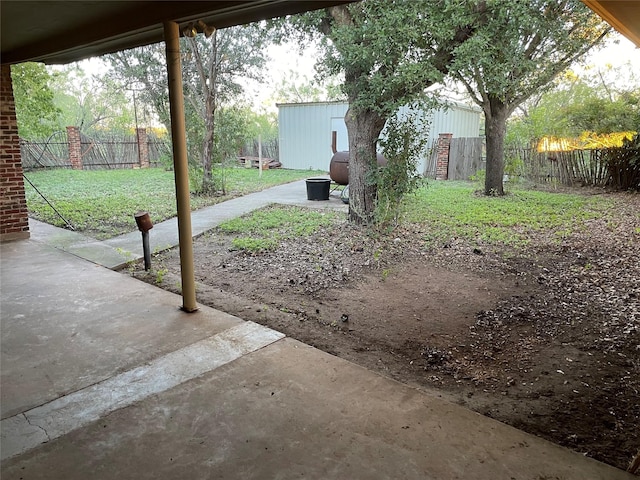 view of yard with a patio area