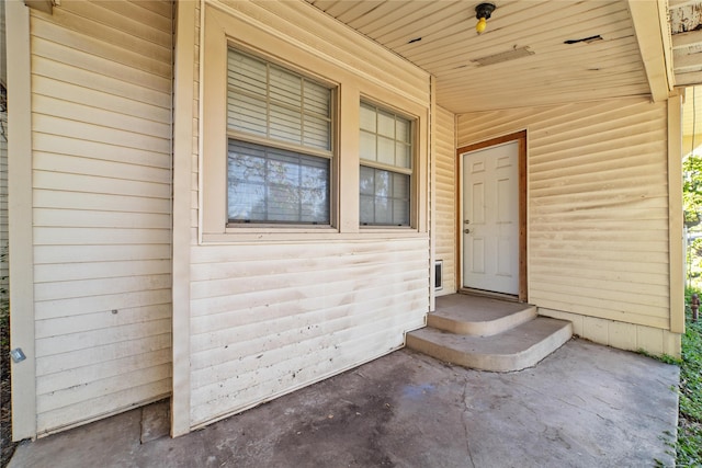 view of exterior entry