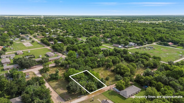 Listing photo 3 for 703 Stringfellow Ave, Marlin TX 76661