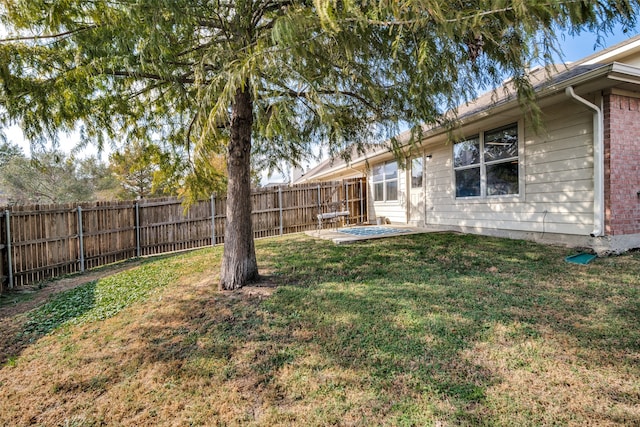 view of yard with a patio