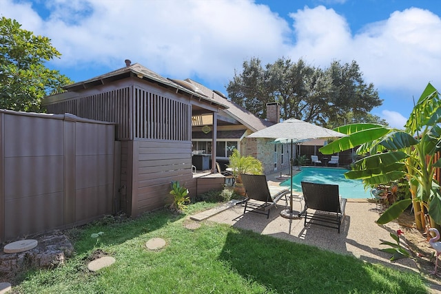 view of yard with a patio area