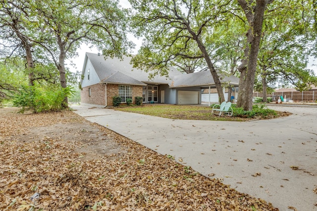 view of front of property featuring a garage