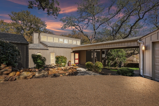 view of front of home featuring a garage