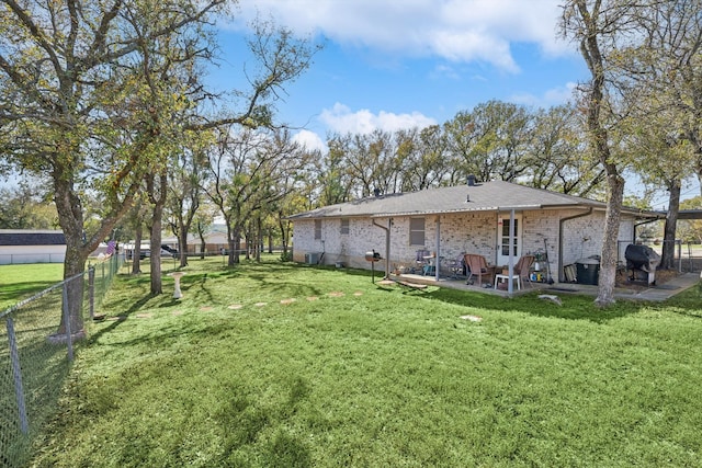 view of yard with a patio area