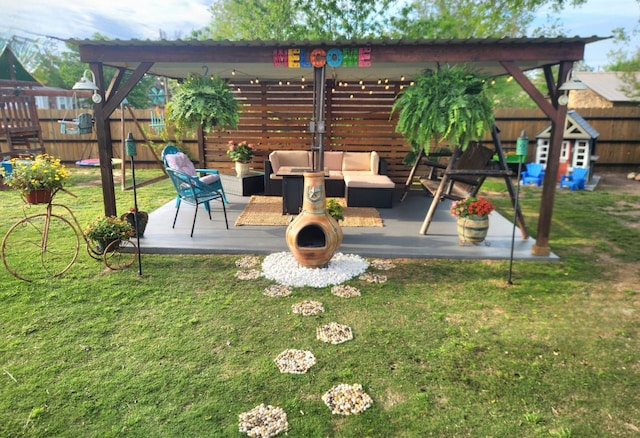 view of yard featuring a patio area and an outdoor hangout area