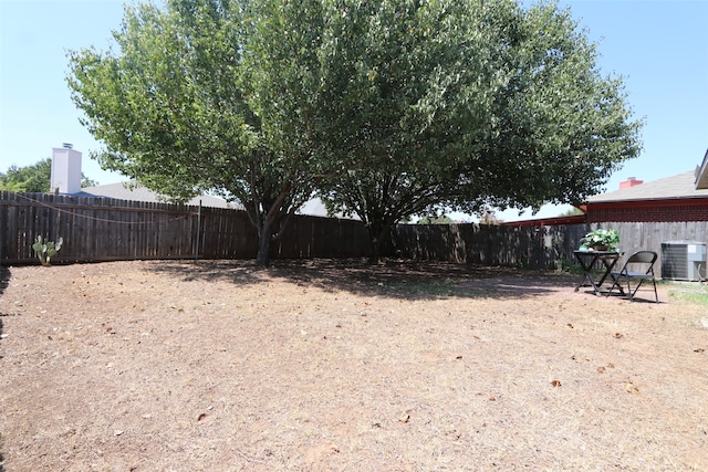 view of yard with cooling unit