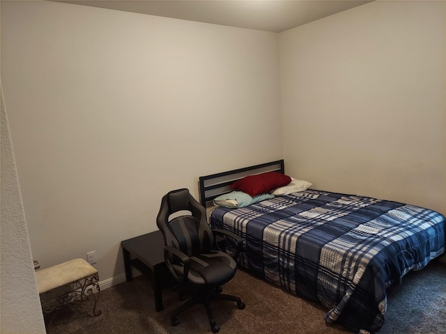 bedroom featuring carpet flooring