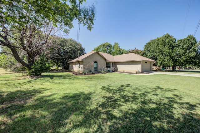 view of front of property with a front lawn