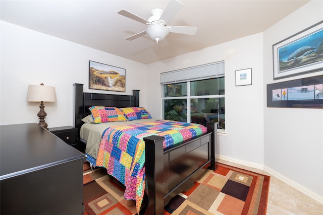 bedroom featuring ceiling fan