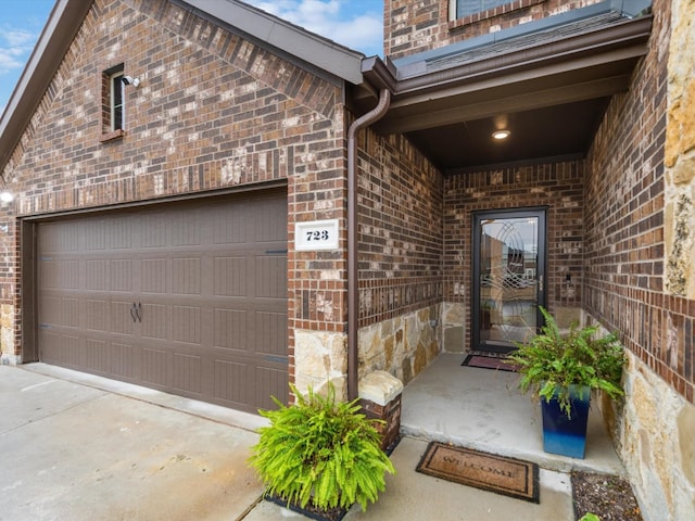 property entrance featuring a garage