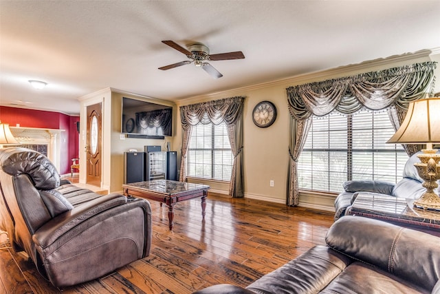 bedroom featuring light hardwood / wood-style floors and ceiling fan