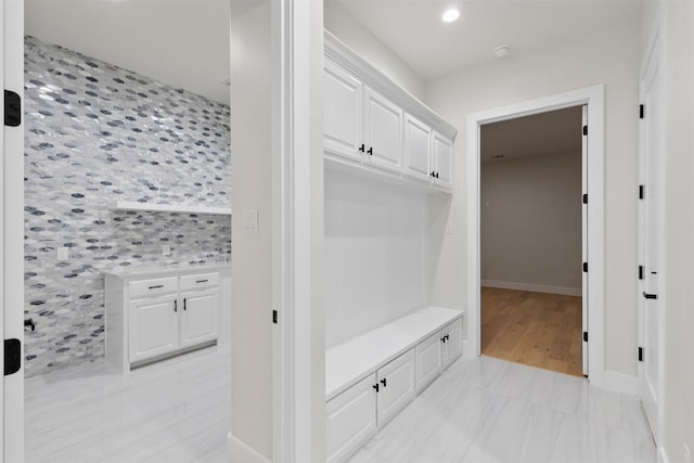389 Arbor Mill Ct, Sunnyvale, TX 75182 - mudroom featuring recessed lighting and baseboards