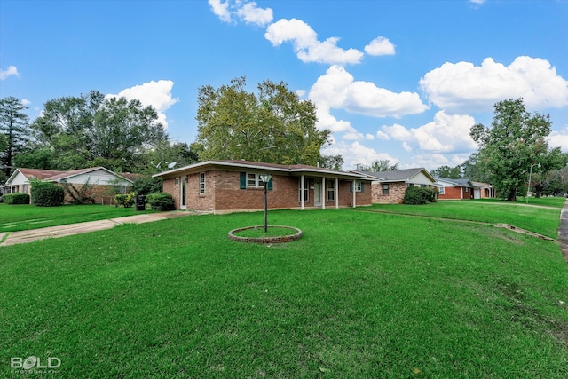 single story home with a front yard