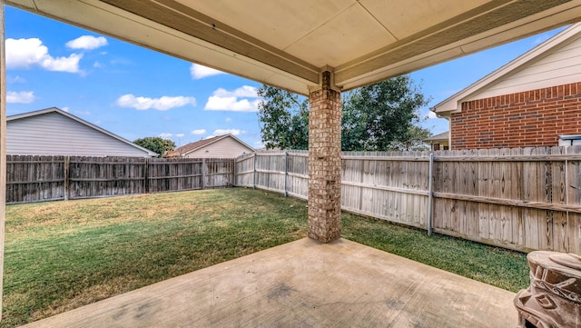 view of yard with a patio area