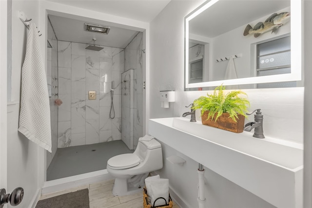 841 Rose Ln, Shreveport, LA 71118 - full bath with a marble finish shower and toilet