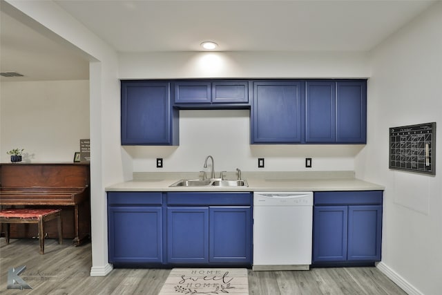 kitchen featuring sink, light hardwood / wood-style floors, dishwasher, and blue cabinets