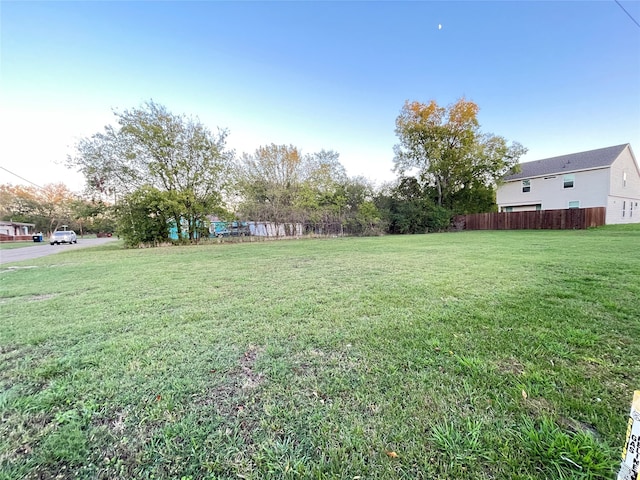 Listing photo 3 for 2215 Anderson St, Greenville TX 75401