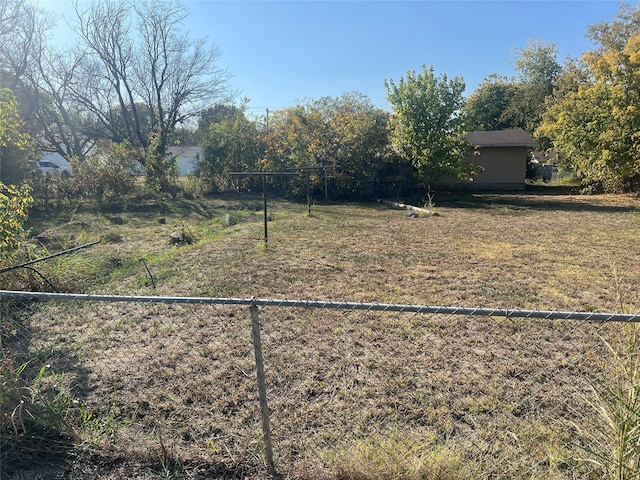 Listing photo 2 for 201 N Business Highway 78, Blue Ridge TX 75424