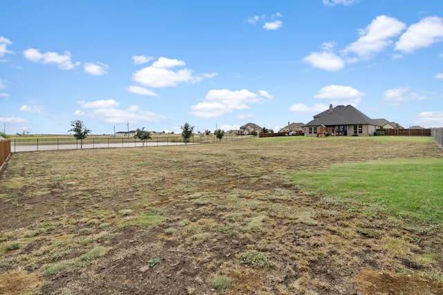 view of yard featuring a rural view