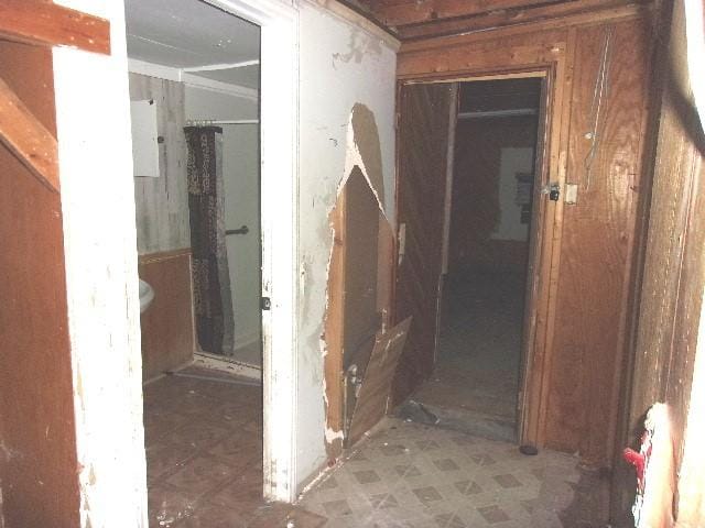11114 E State Highway 31, Kerens, TX 75144 - corridor with tile patterned floors
