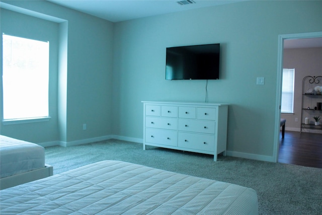 3910 Copeland St, Dallas, TX 75210 - bedroom featuring carpet and baseboards