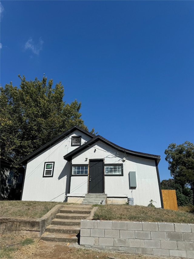 view of front facade