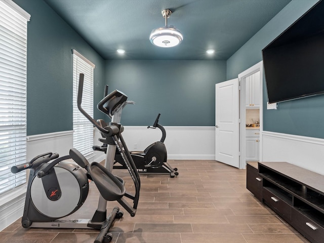 workout area featuring light hardwood / wood-style flooring