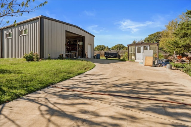 exterior space featuring a lawn