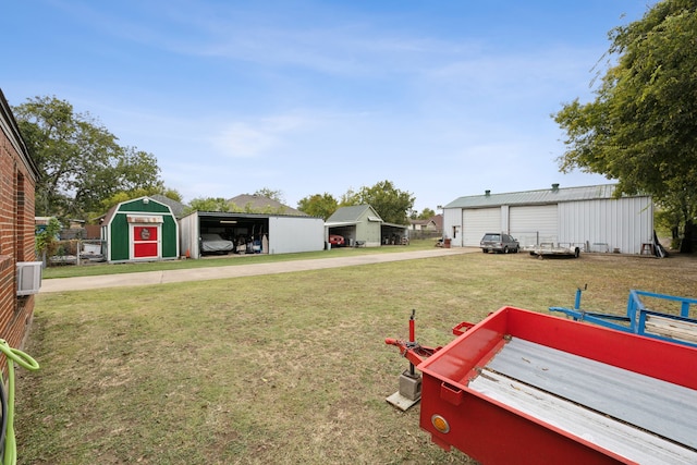 view of yard with a shed