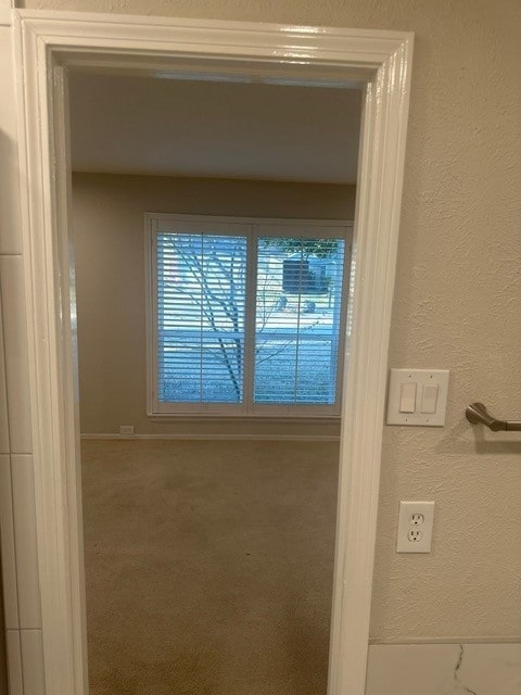 view of yard featuring a patio area, a fenced backyard, and a ceiling fan